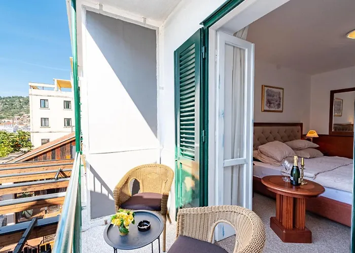 Dalmacija 3* Vela Luka